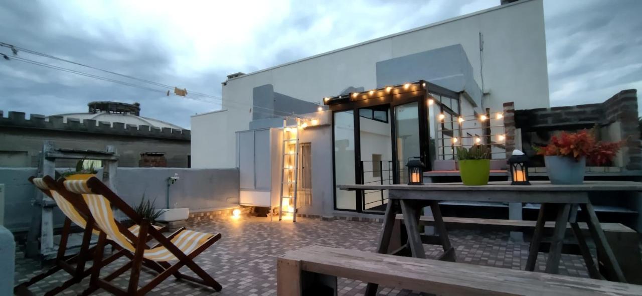 House With Large Terrace, Jacuzzi And Gated Parking For One Car Villa Монтевидео Екстериор снимка