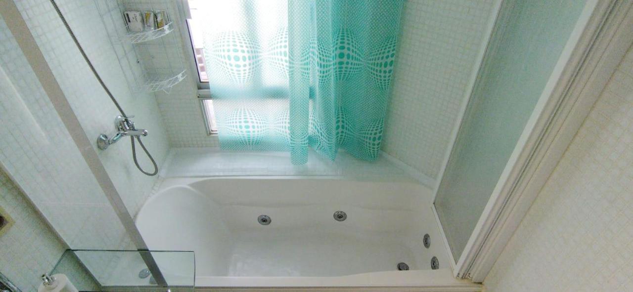 House With Large Terrace, Jacuzzi And Gated Parking For One Car Villa Монтевидео Екстериор снимка